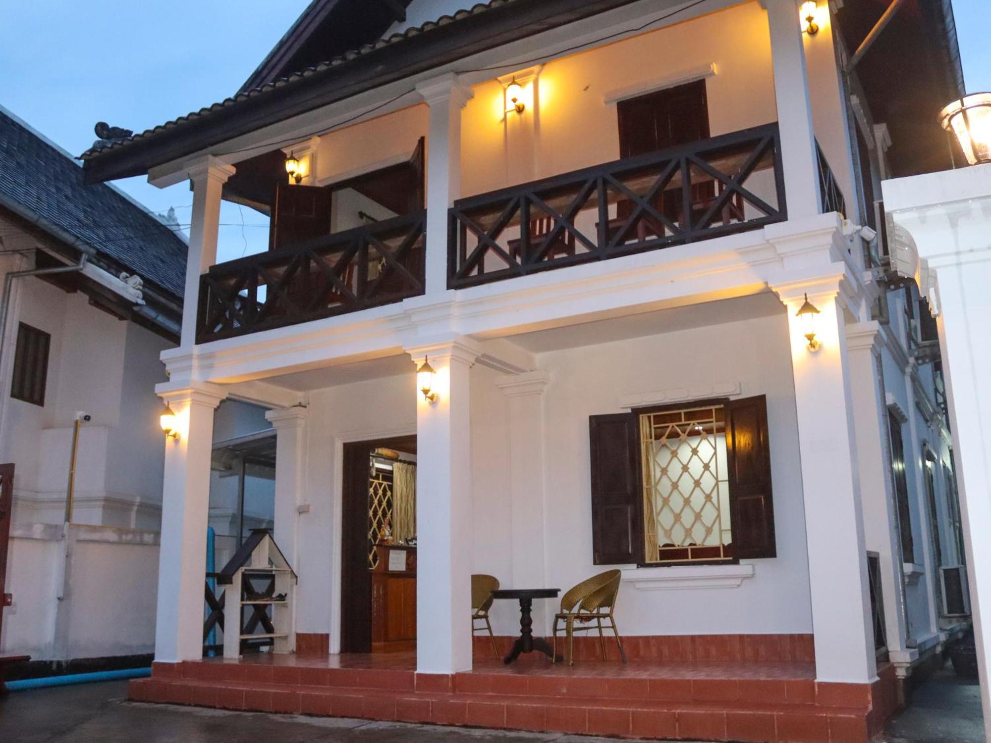לואנג פרבאנג Nirasim Villa מראה חיצוני תמונה